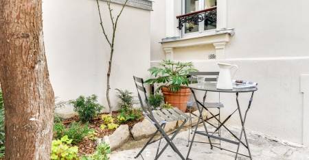 cour jardin depuis grille 0005_VH105528HDR